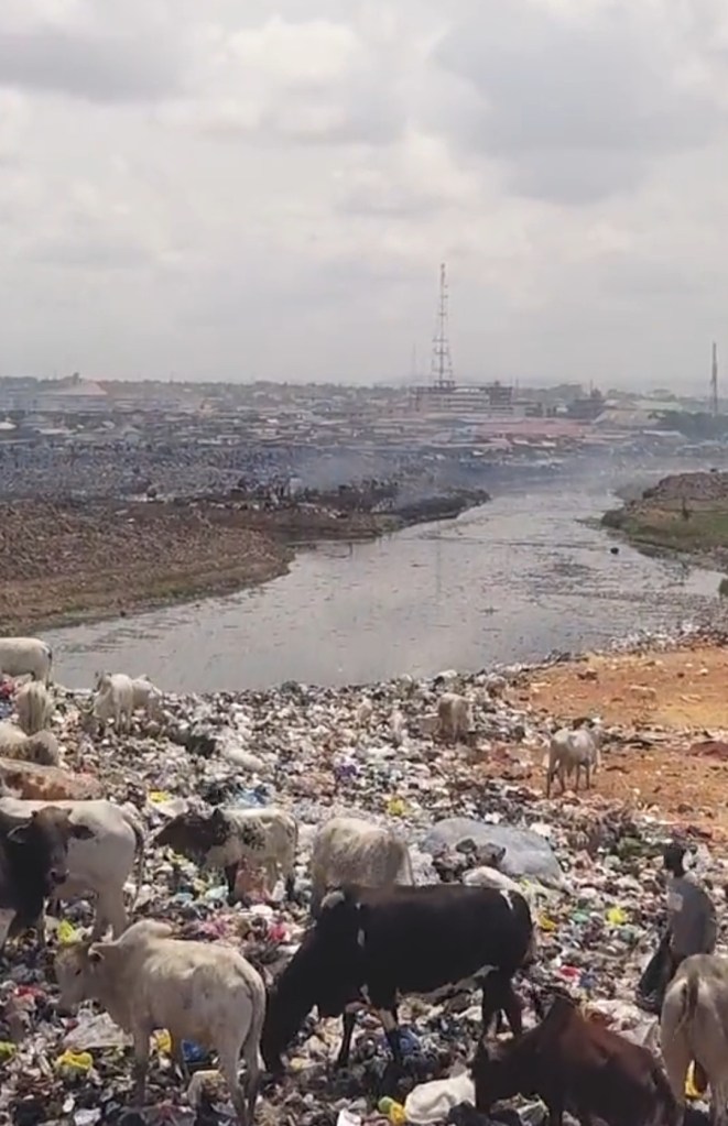 Pollution from clothing waste shipped from the EU, Australia and the USA to Ghana. Source: ABC Four Corners Australia