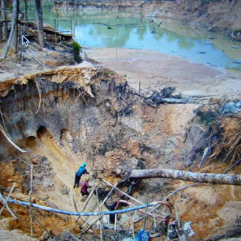 Gold mine in Yanomami territory photo João Laet The Guardian